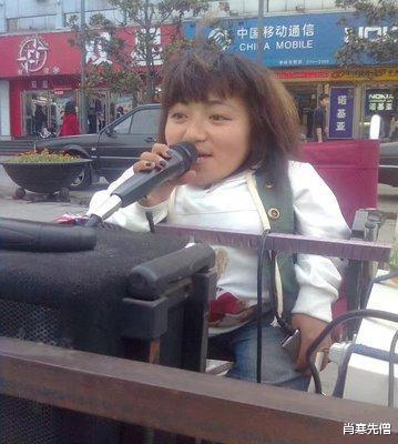 瓷娃娃李喜梅身高不足80厘米却身价千万凭什么