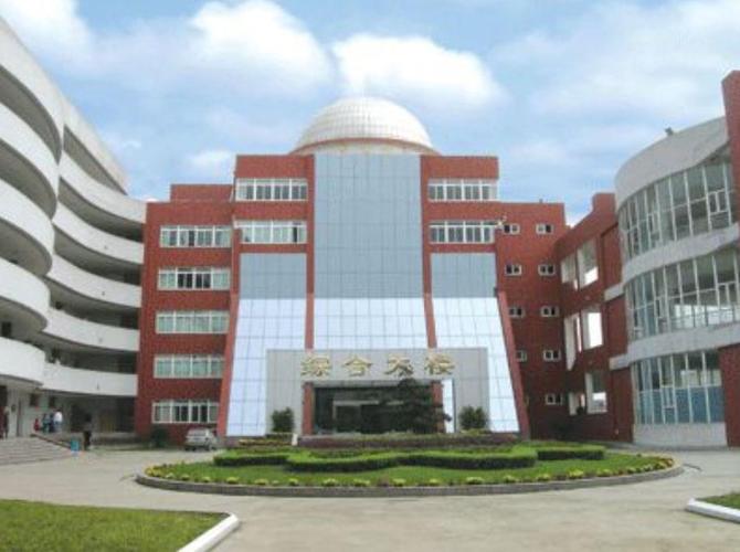 四川省彭州中学