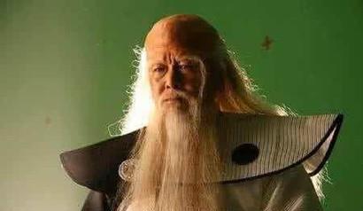 封神演义,鸿钧老祖和玉皇大帝,究竟谁的地位更高