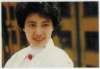 金毅(1955-2012),配音演员,生于吉林省长春市,1972年考入长影演员剧团