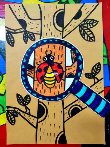 《放大镜下的昆虫》