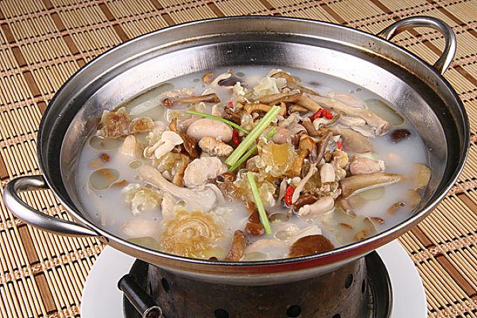 锅仔鸡腰牛鞭