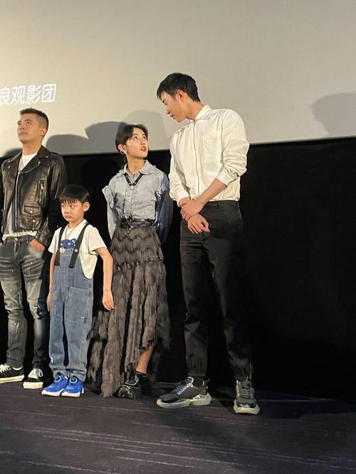 张子枫失去荧幕初吻彭彭告状供出梁靖康黄磊霸气为妹妹撑腰