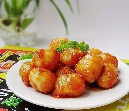 小贴士   1,家庭炸蛋可以用半煎炸的方式,油温一定要高,蛋白一定