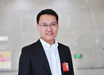 人大代表马俊.