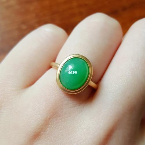 苹果绿简约包边古法金蛋面戒指95_简约风_戒指_翡翠