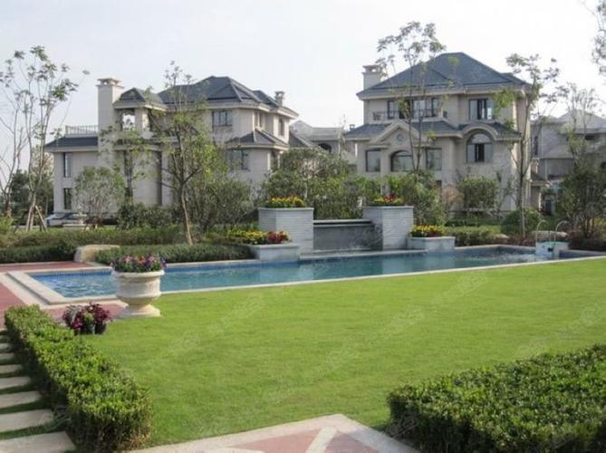 武汉有哪些带泳池的别墅?土豪夏天的打开方式