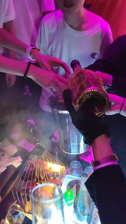 原来黑桃a洗手真的挺快乐!_酒吧_夜生活_青岛酒吧_美食_美食探店