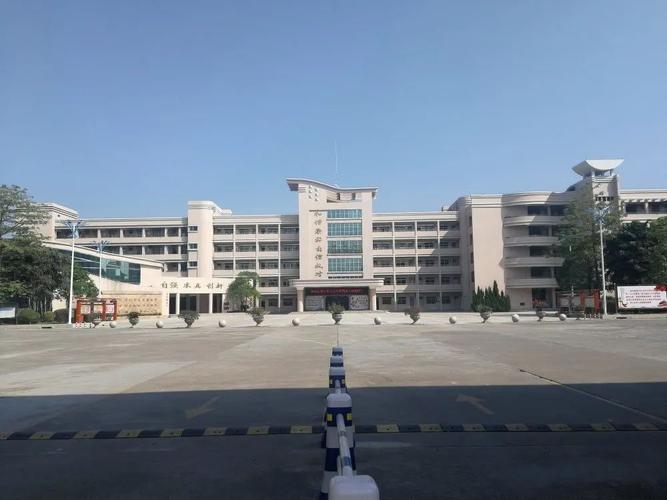 微信朋友圈 微信扫一下 将本文分享至朋友圈 学校动态-惠东县高级中学