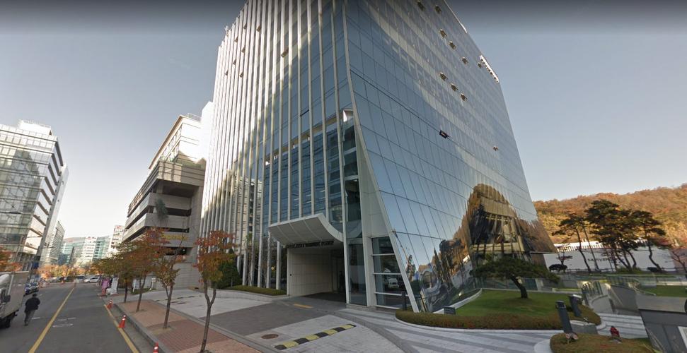 韩国 京畿道 城南市 盆唐区 板桥站路 241号街 门牌20号 邮编:13494