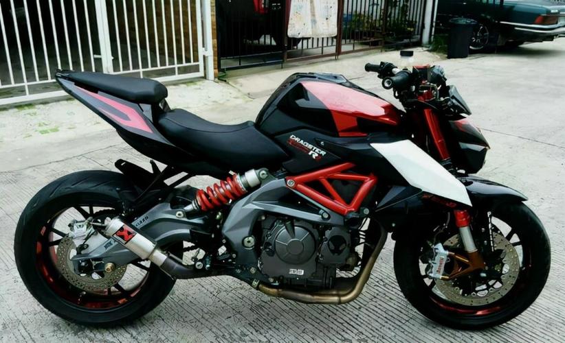 贝纳利bn600i车子怎么样贝纳利黄龙600怎么样