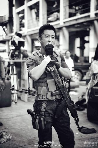 彭于晏探班《战狼2》吴京 没有对比就没有伤害(6/15)