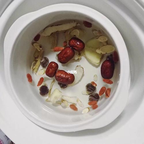 补气血养生汤 美容养颜拥有好气色_养生汤_补血_拥有好气色_补气血