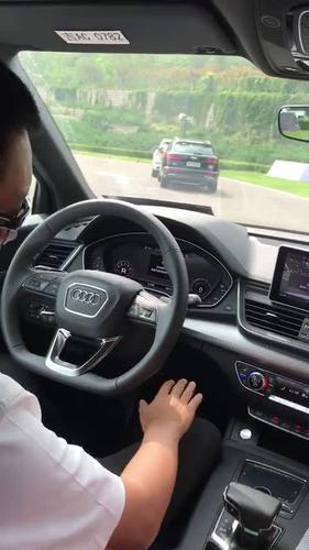 奥迪q5l自动泊车功能