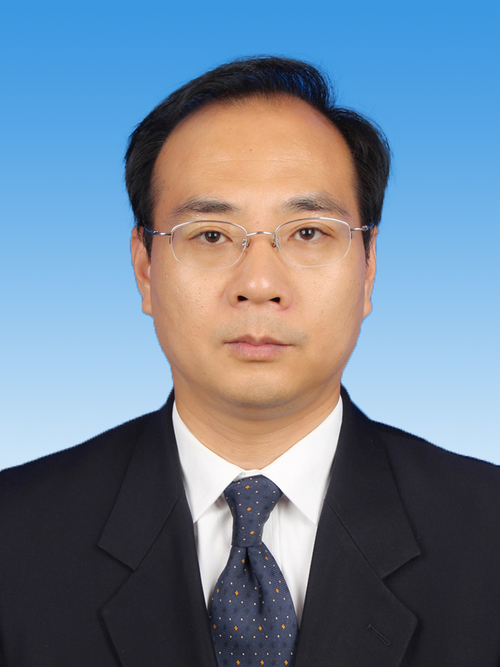 市委书记主持市委全面工作.