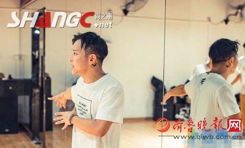 笑傲江湖黄景行初赛和复赛舞蹈视频 以及搭档胡宏俊,丹尼个人资料