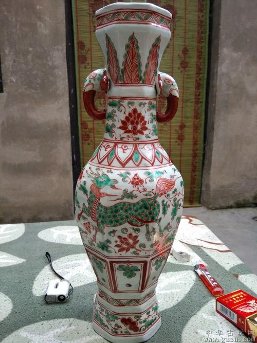 元代红绿彩象耳尊
