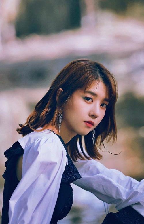 "美少女"李凯馨:清纯可爱,青春靓丽