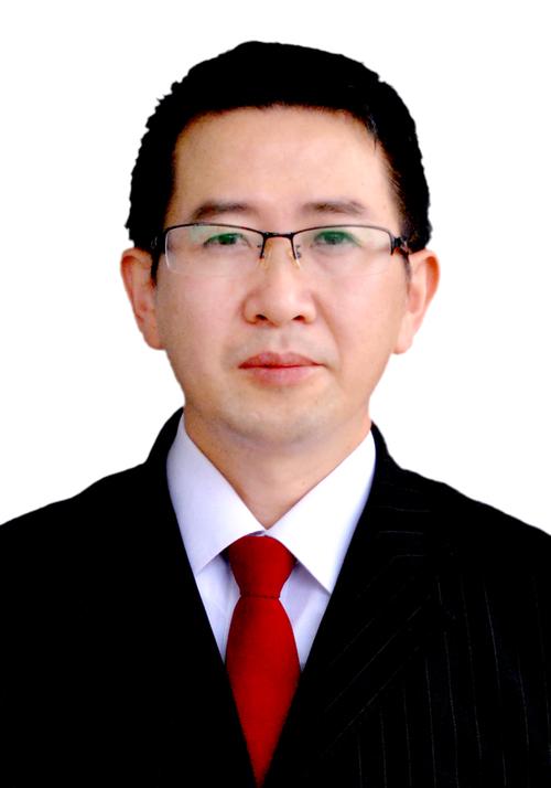  p>雄,男,汉族,1974年3月生,籍贯贵州普安,省委党校研究生学历.
