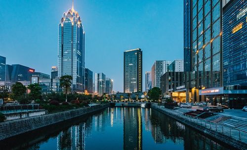 摄图网_500335237_宁波水街夜景拍摄(企业商用).jpg