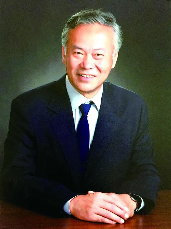 被学生称为先生的李家声老师