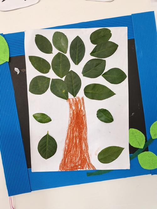 高夹河幼儿园树叶手工制作