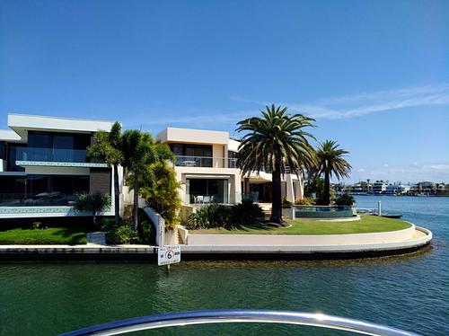 这是成龙的别墅