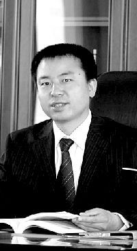 黄涛 
