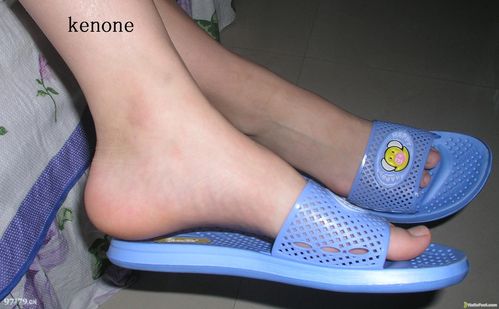 13岁女孩这双脚能把男孩断子绝孙吗?