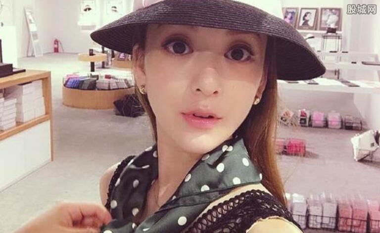 方媛晒全身照孕肚明显 郭富城即将当爸爸了