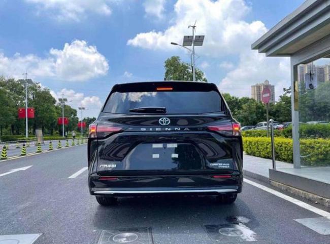 广汽丰田赛那工厂实拍全系25l混动或28万起能击败gl8吗