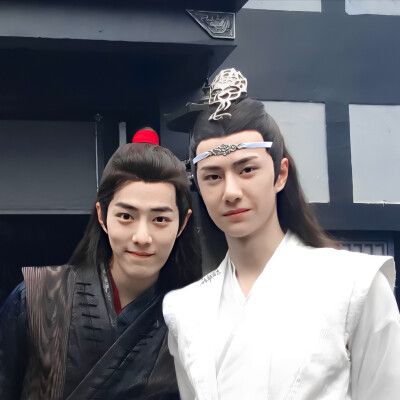 王一博肖战合照头像