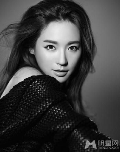 马景涛性感美妻吴佳尼诱人写真火辣曝光(4)