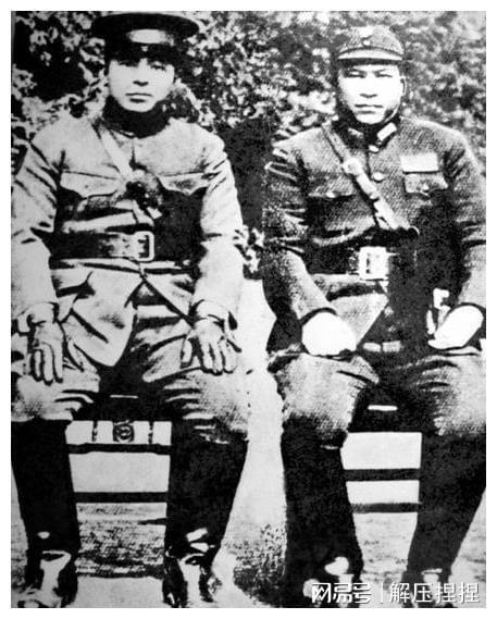 1949年杨虎城遗体被发现身上浸泡过强酸爱妻骨灰盒就在身边