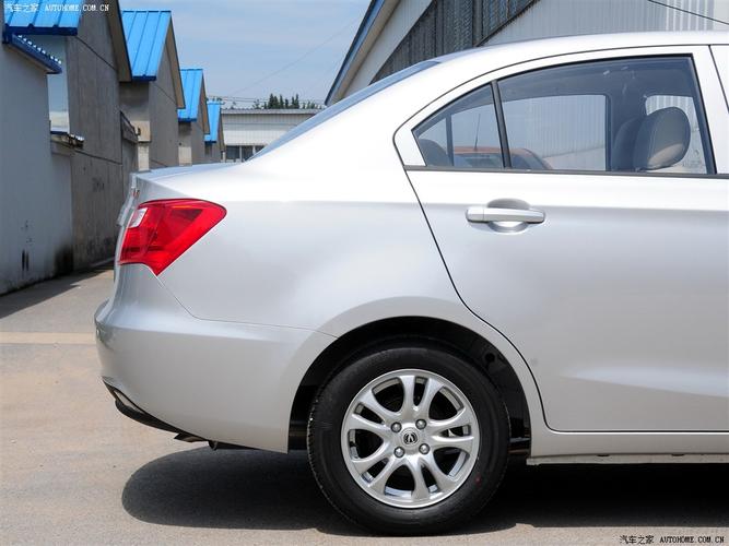 长安汽车 悦翔v3 2012款 1.3l 手动豪华型 国v