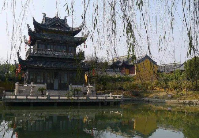 孤山寺北贾亭西