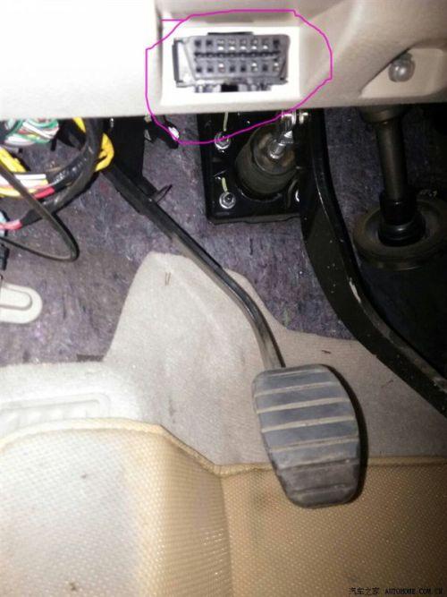 比亚迪s6的obd接口在什么位置