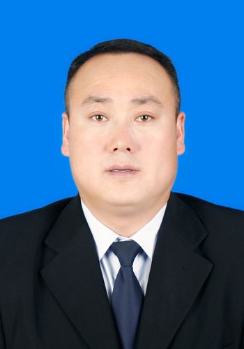 张向峰 区委巡察办主任