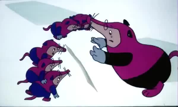 黑猫警长:鼹鼠在教孩子们找食物,还每人发了个眼镜,好可爱呀