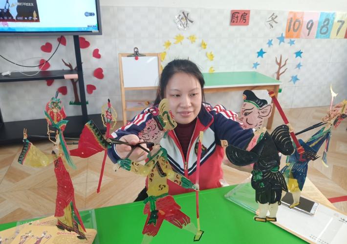 其它 皮影戏 写美篇 柳州市鱼峰区英伦世纪幼儿园 幼儿园地址:柳州市