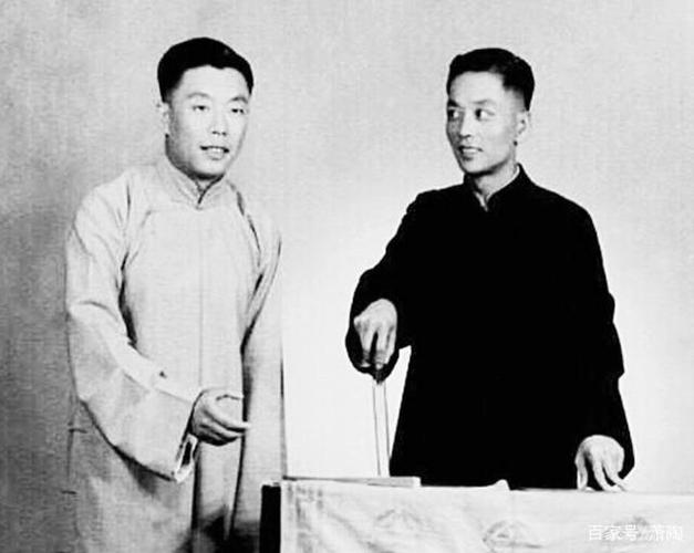 年轻时高英培(左)和范振钰