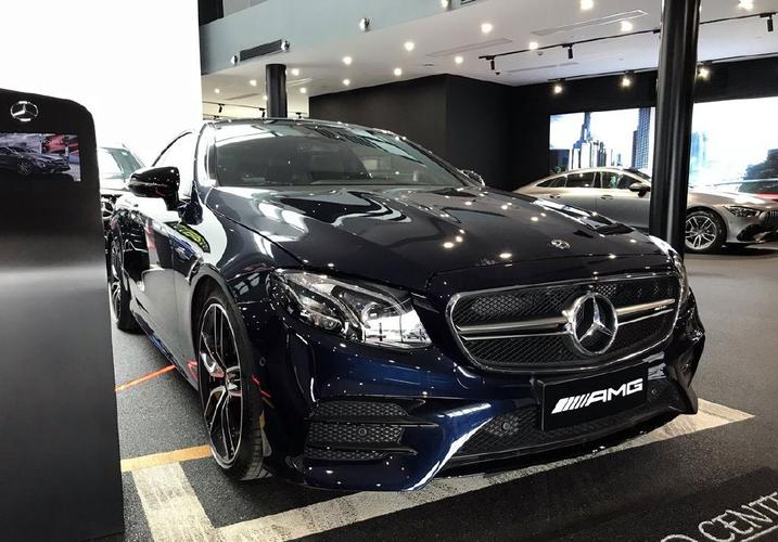潮流时尚的设计 很有战斗力 奔驰 e53 amg coupe实车