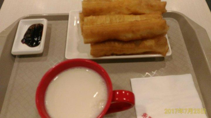 豆浆油条,包子,爆肚,简简单单中国饭,好吃!