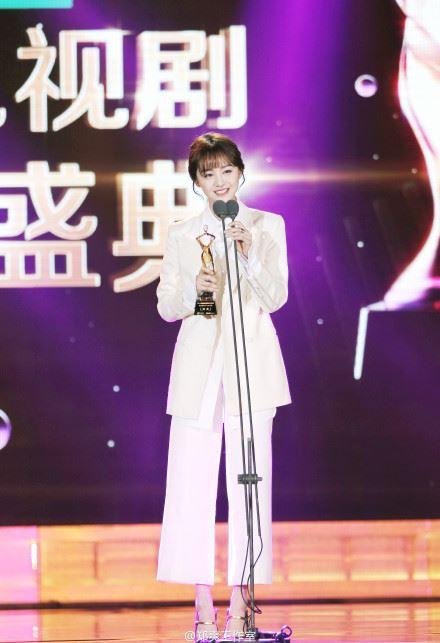 郑爽(图片来源:新浪微博)