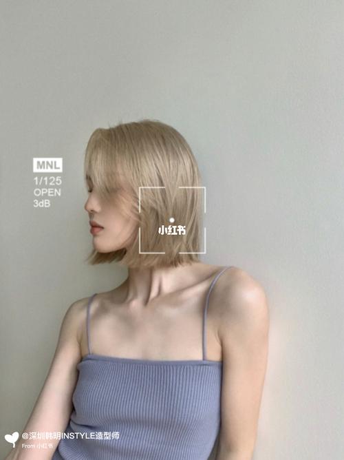 2021韩系流行"一刀切"女生超短发发型_发型_超短发_韩