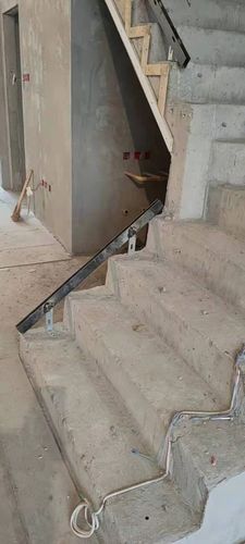 玻璃槽钢写字楼楼梯插槽卡槽固定件预埋u型槽工程扶手