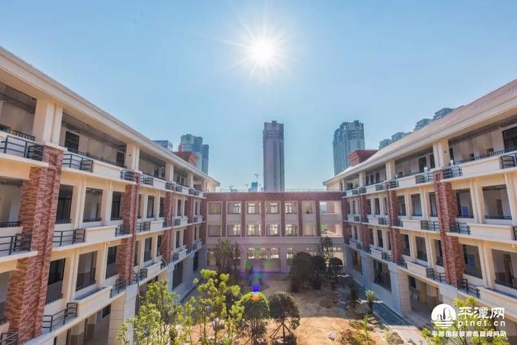 环境优美的河景校平潭麒麟小学今秋开学配套设备也是杠杠的