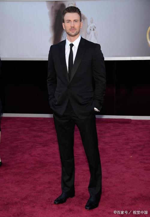 美国队长克里斯·埃文斯,男神的西装穿搭技巧