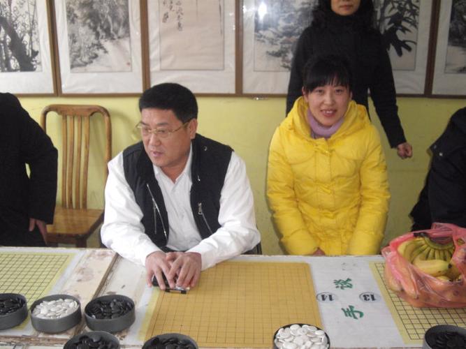 雅红与阜新市残疾人联合会主席李峥参加北方围棋会议