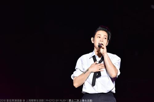 10.6 刘若男(ying)演唱会